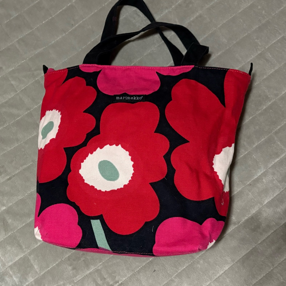 Marimekko Red and Black Floral Women's Lined Canvas Tote with Zipper 17”x13”x6”